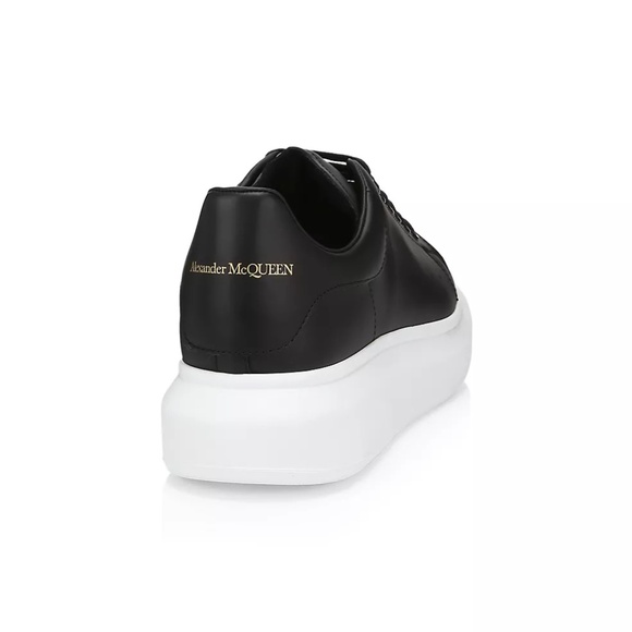 Alexander McQueen Oversized Leather Sneaker Size: 39 - Picture 3 of 5